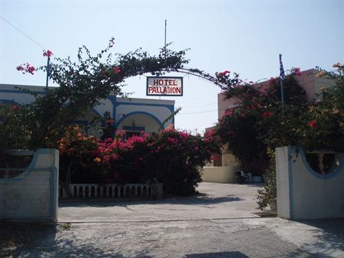 Hotel Palladion Karterados  Exteriér fotografie